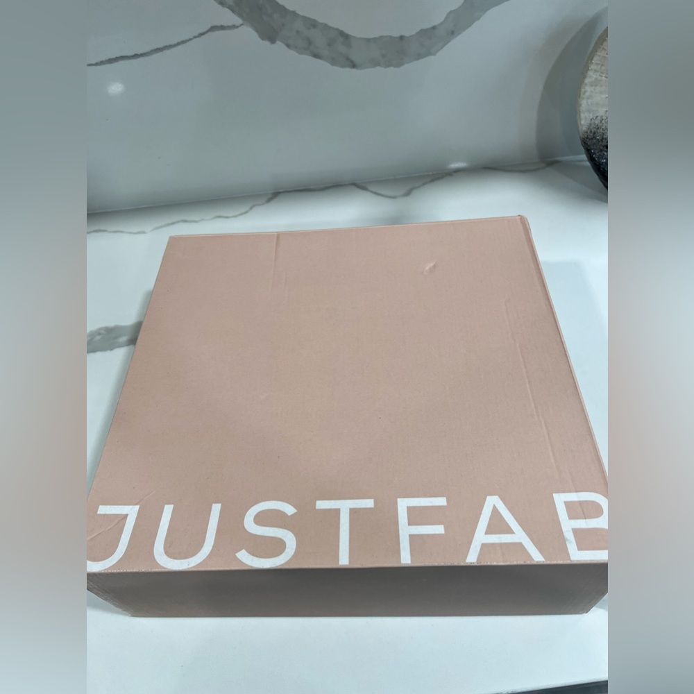 JustFab Brand New Ellie Trim Lug sole Boot Fall shoes size 9.5 - Picture 12 of 13